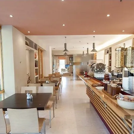 Hotel Astoria Troulos