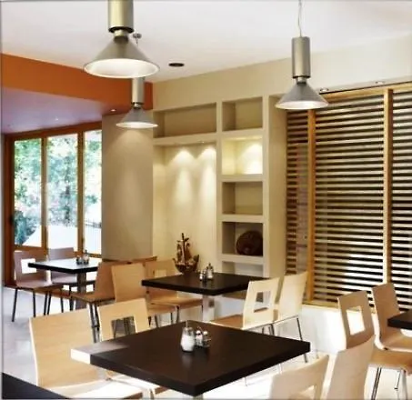 Astoria 2* Τρούλος