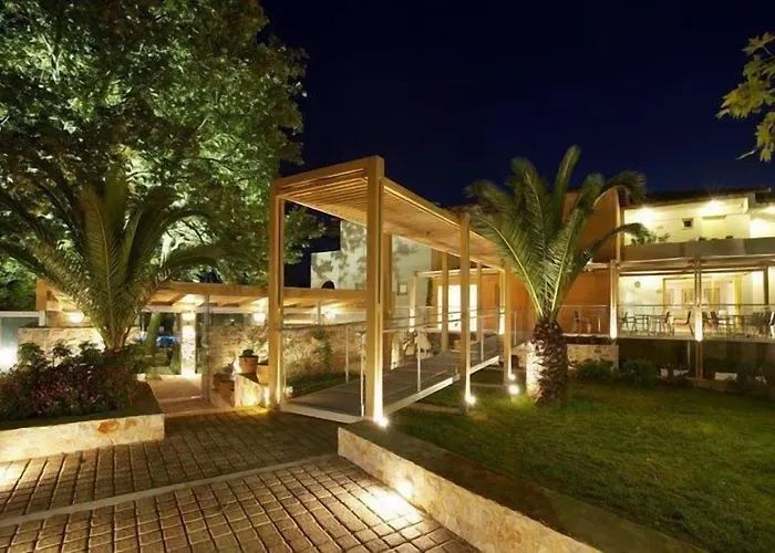 Astoria 2* Τρούλος