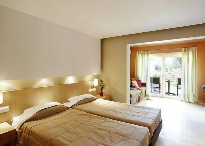 Astoria 2* Τρούλος