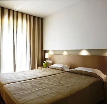 Astoria 2* 트롤로스
