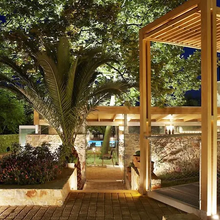 Astoria Τρούλος