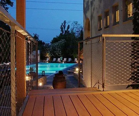Astoria Hotel 2*