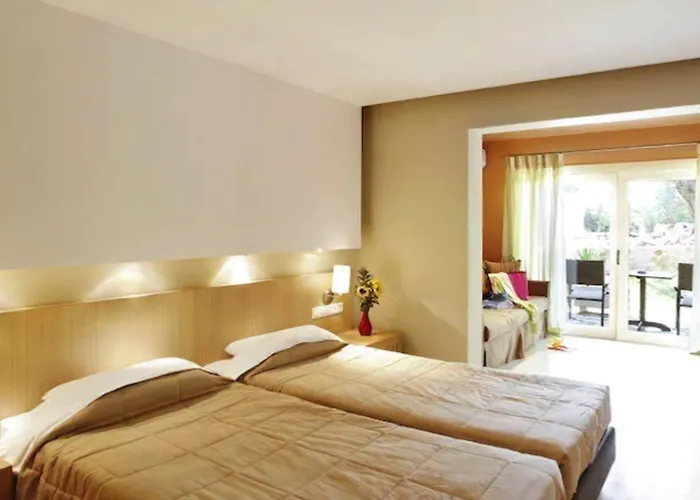 Astoria Hotel Troulos